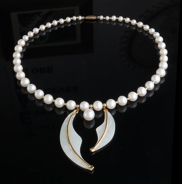 Pearl Wave Necklace - A Grade Pearls and 18k solid gold - Finesse Jewelry